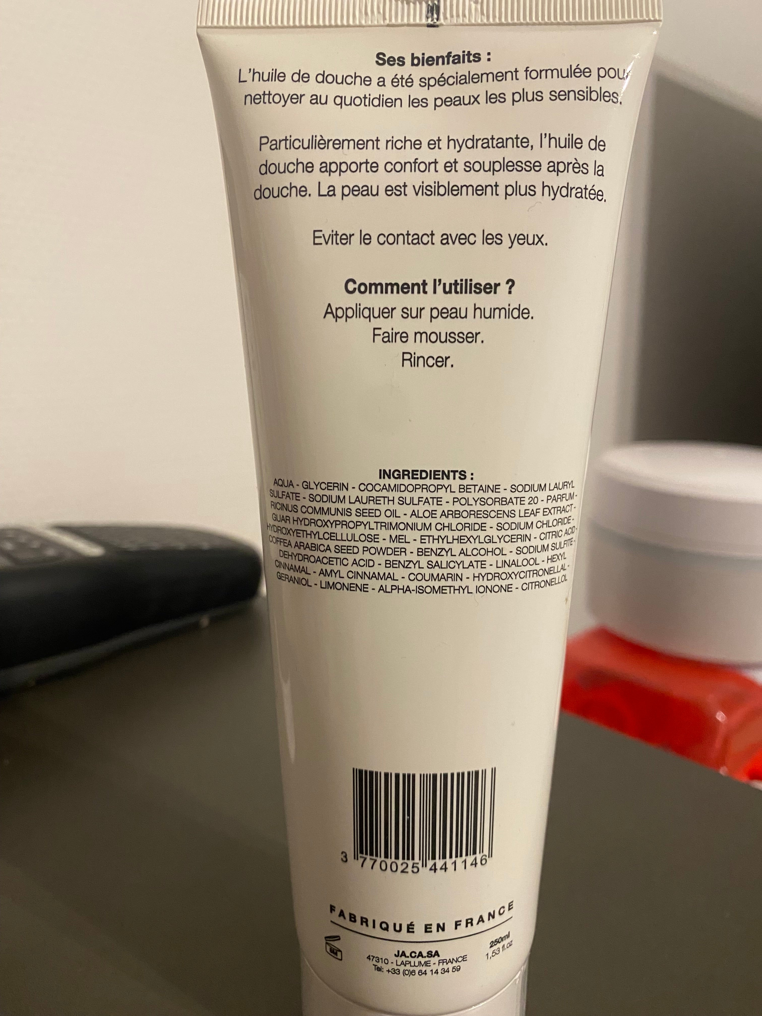 Huile de douche, Eskalia