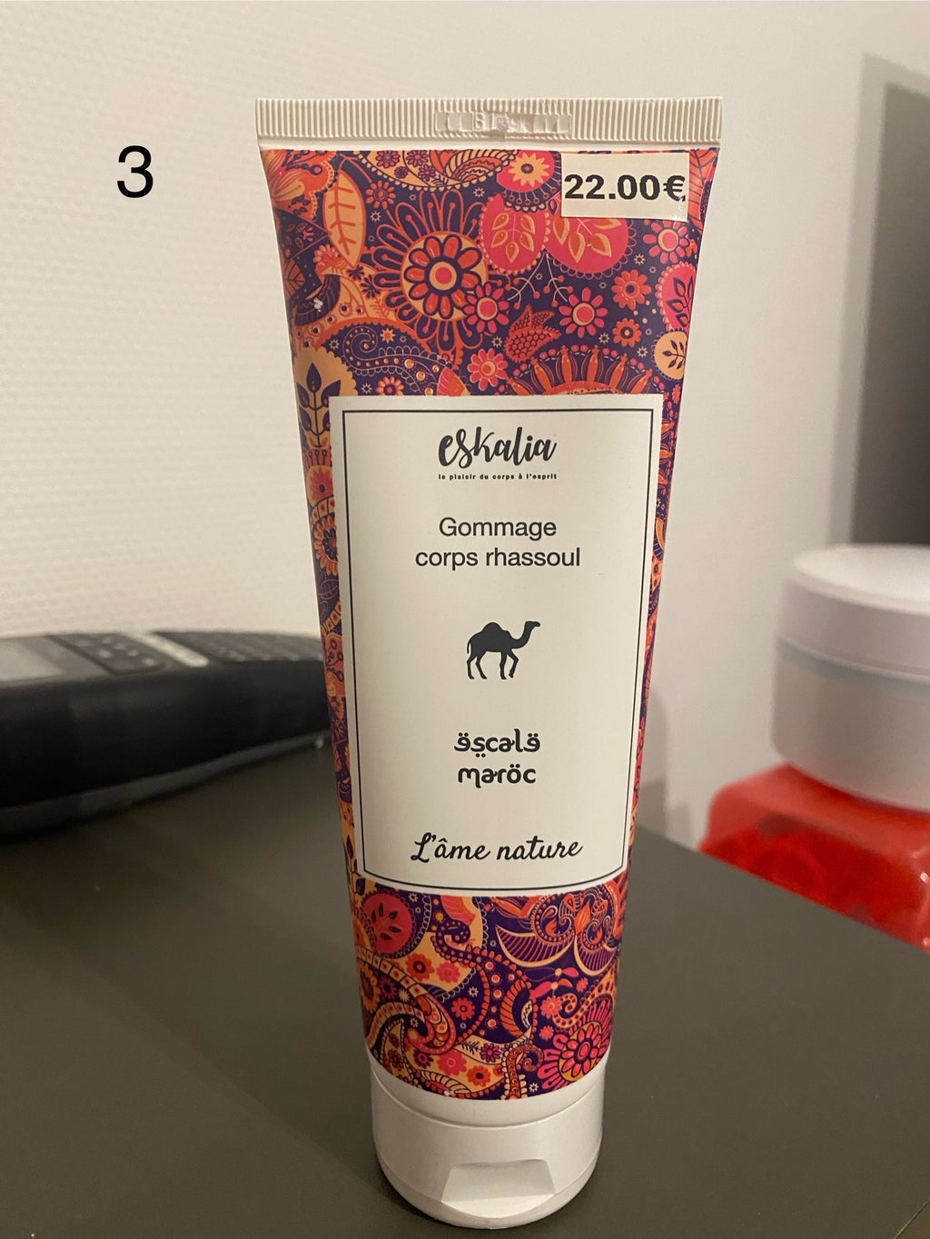 Gommage corps rhassoul, Eskalia