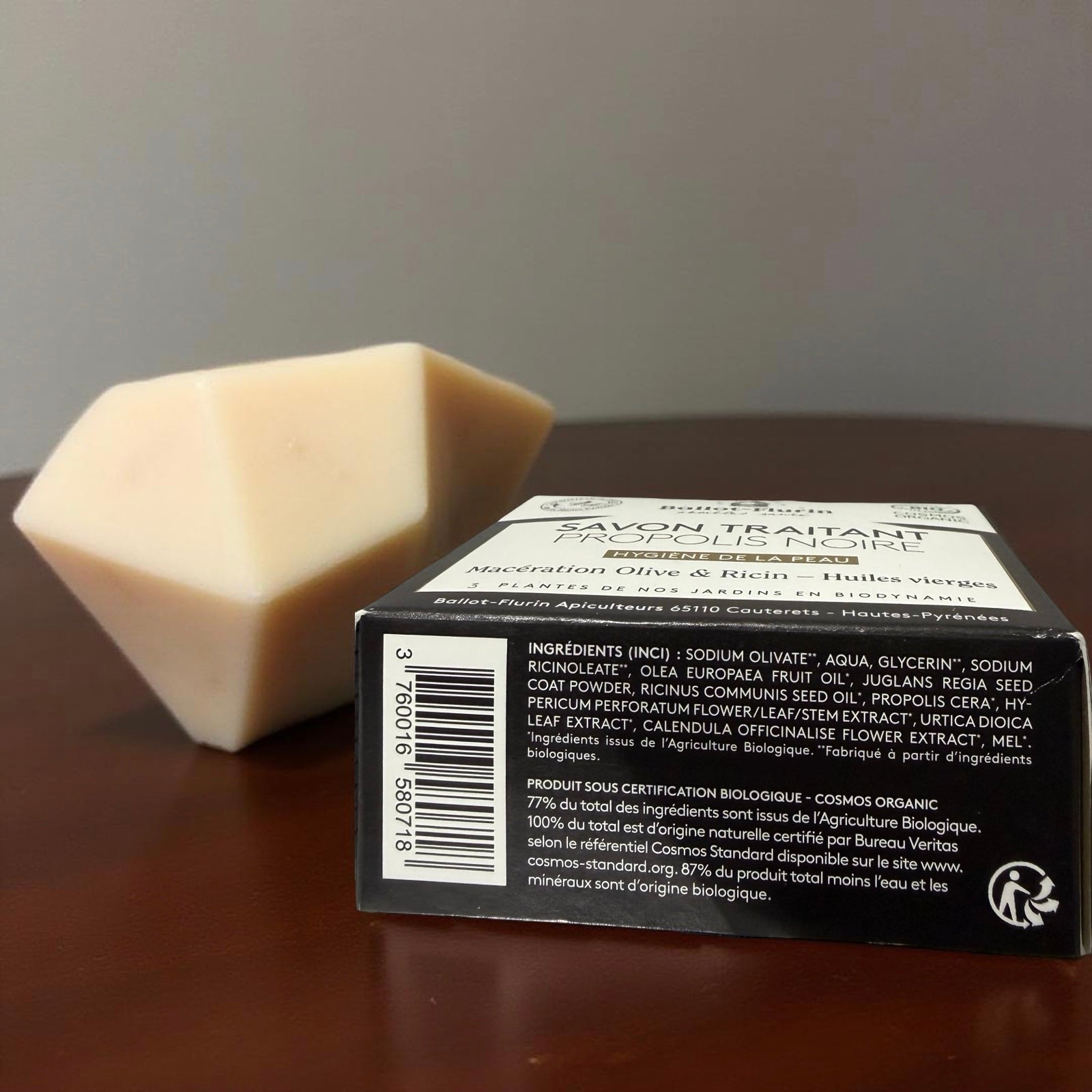 Savon Traitant à la Propolis noire Bio