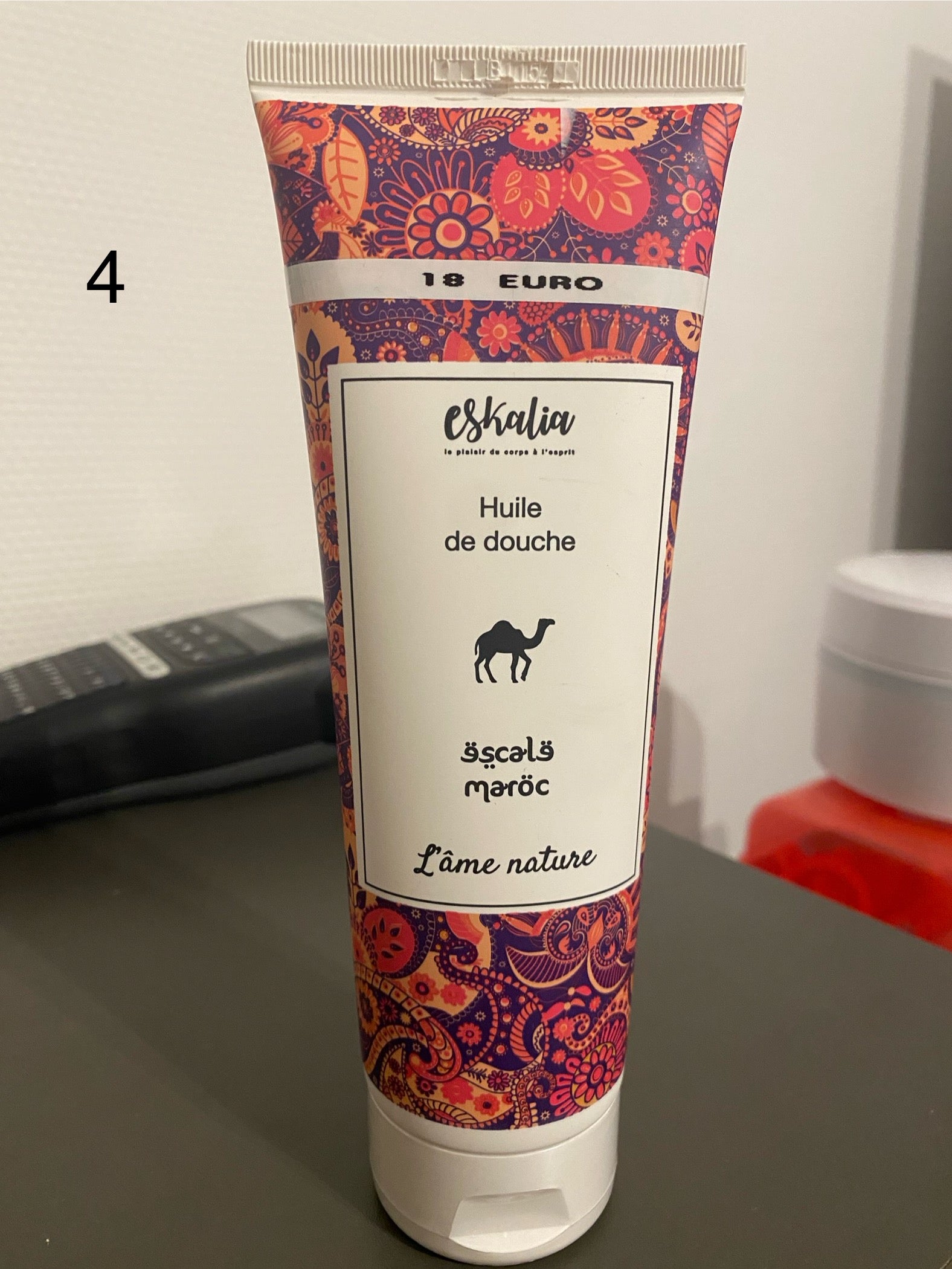 Huile de douche, Eskalia