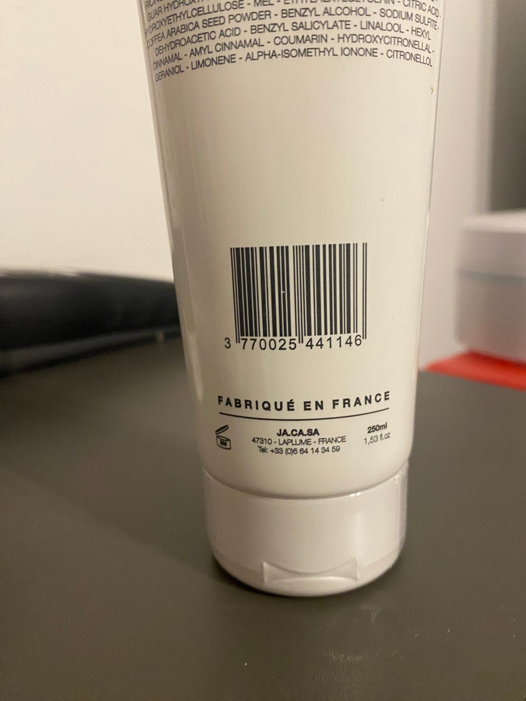 Huile de douche, Eskalia